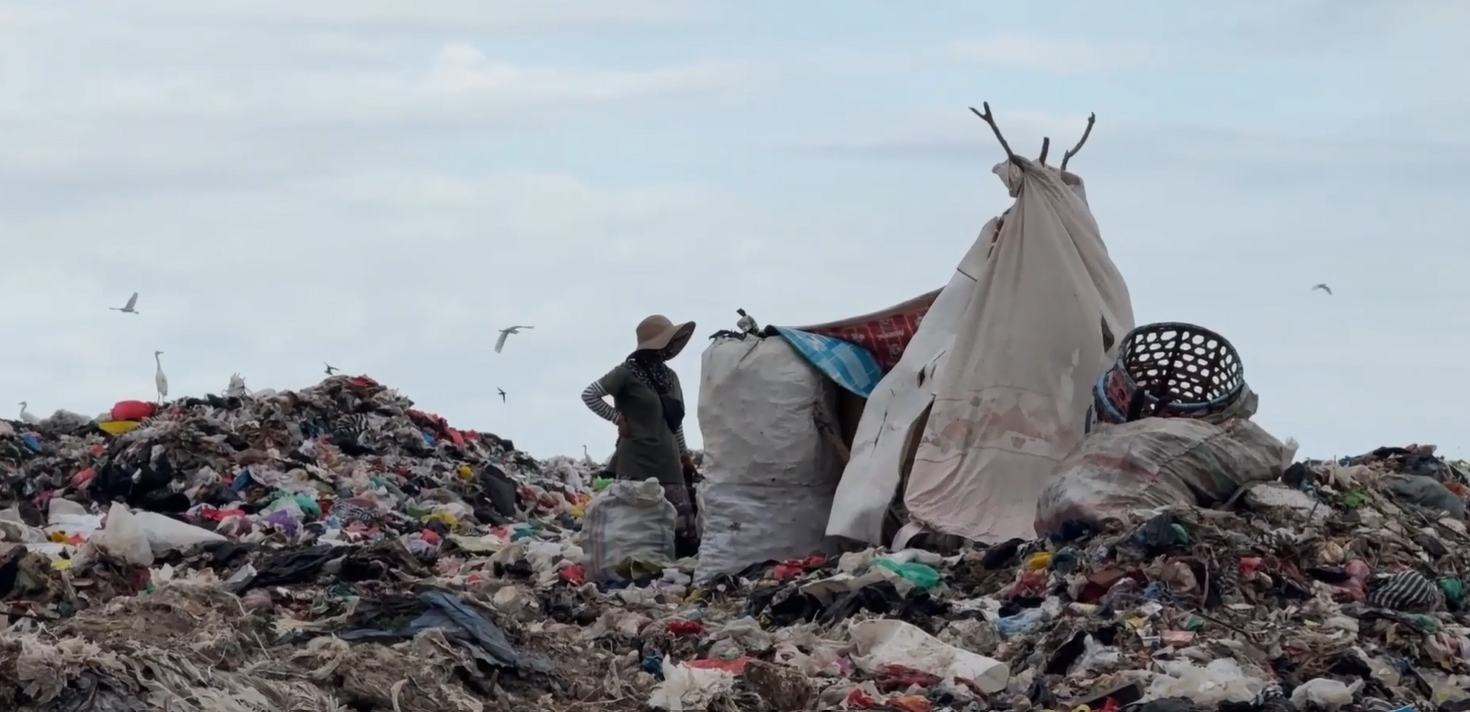 Indonesia’s Bali faces waste crisis after landfill closure