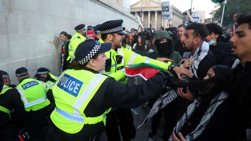 FILE PHOTO: Protest in solidarity with Palestinians, in London