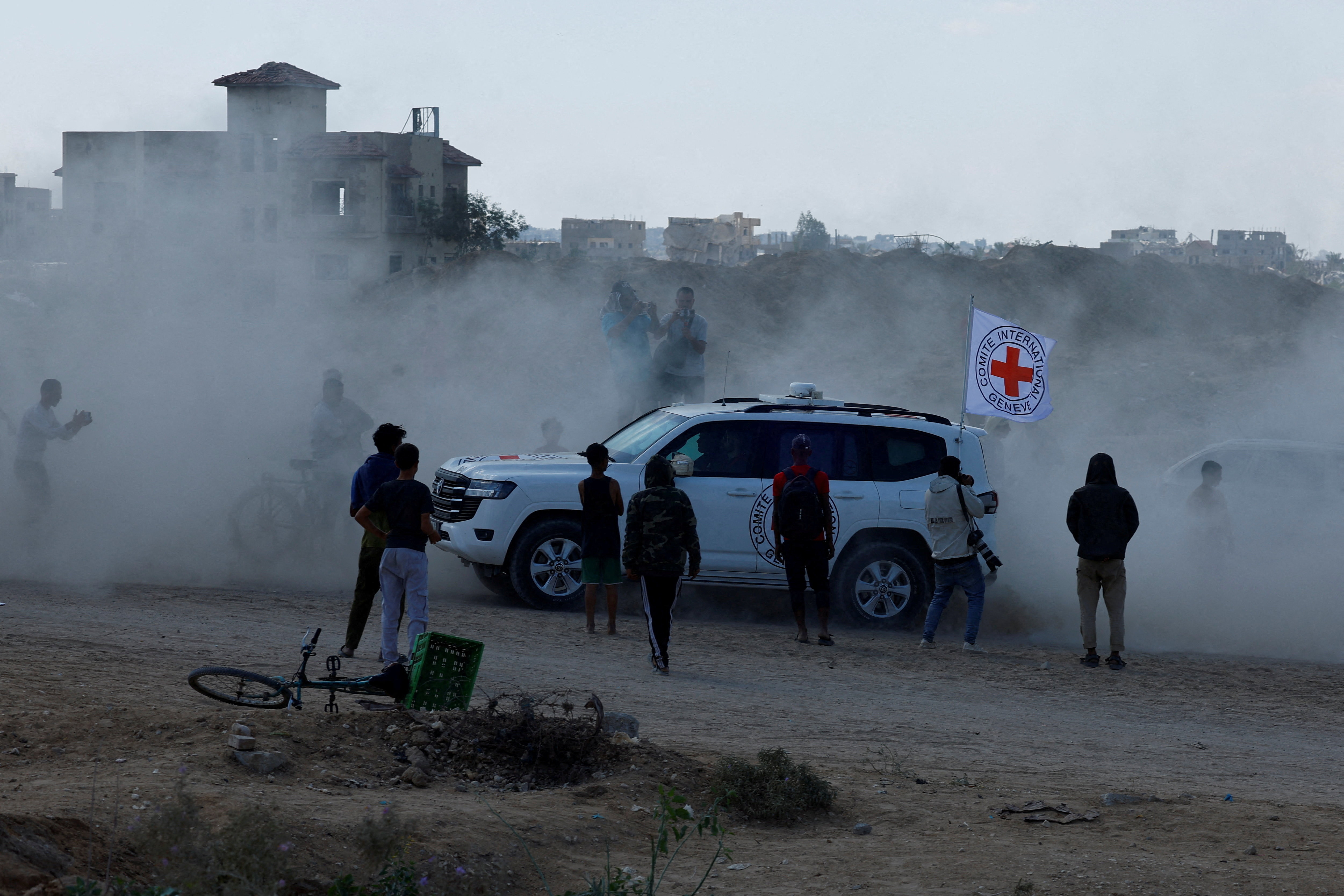 Hostages-prisoners swap deal between Hamas and Israel