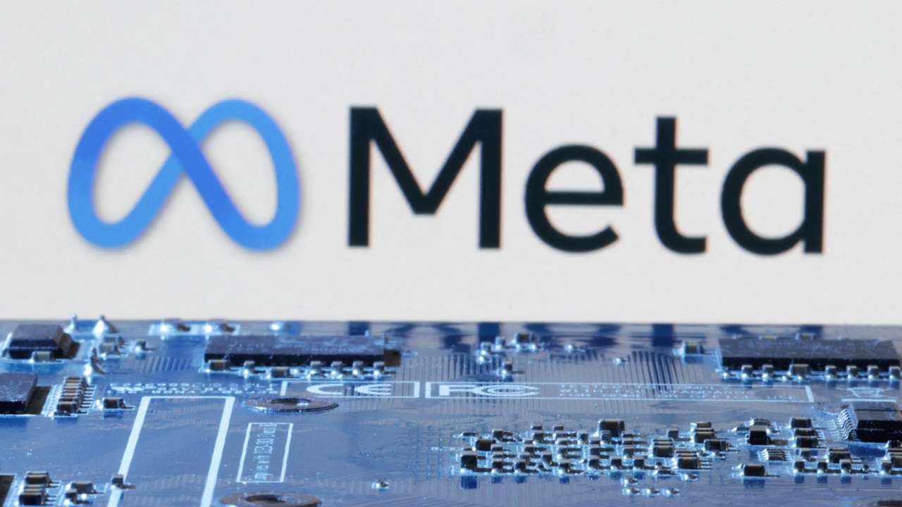FILE PHOTO: Illustration shows Meta logo