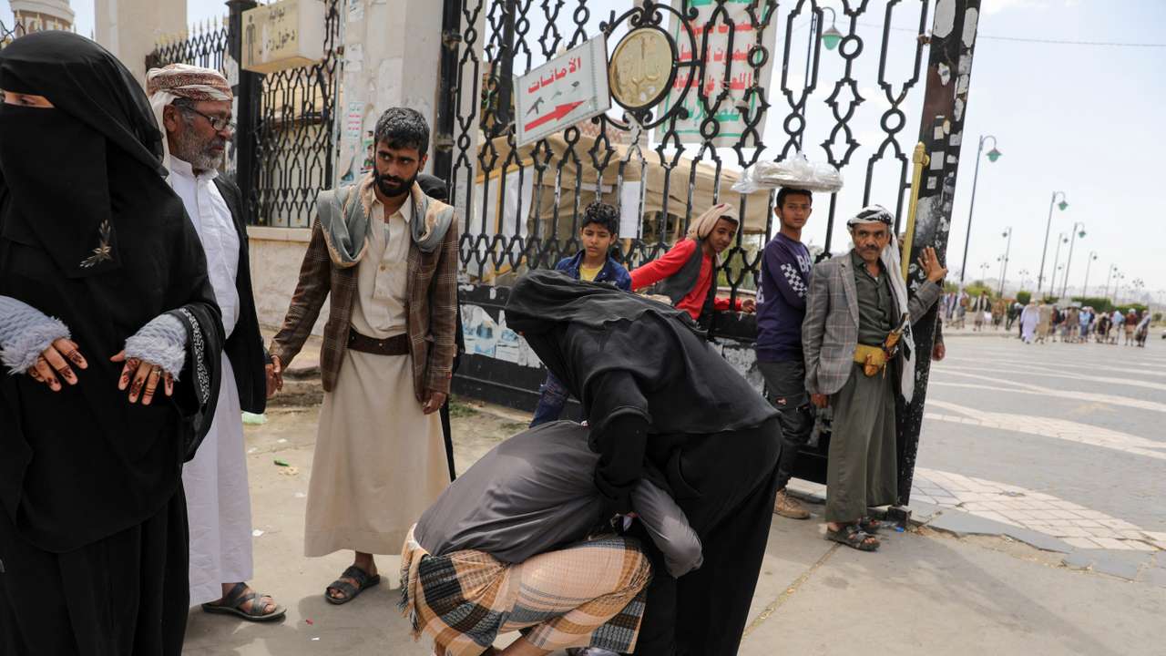 Prisoners are released by the Houthis, in Sanaa