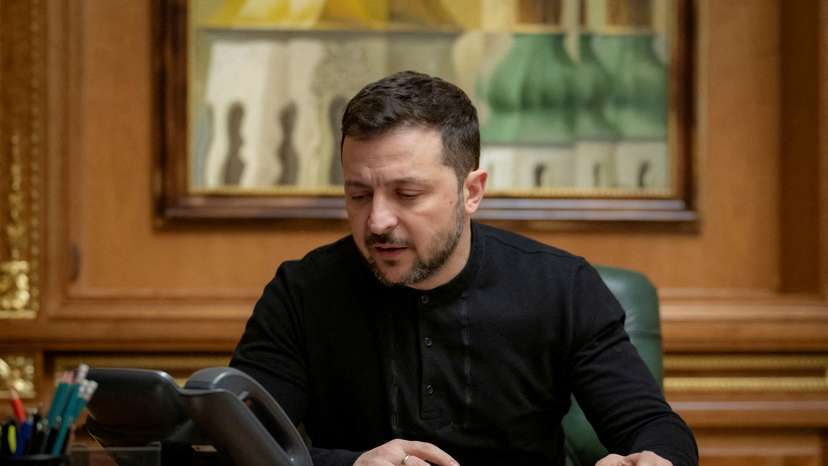 FILE PHOTO: Ukraine's President Zelenskiy speaks with U.S. President Trump via a phone line in Kyiv