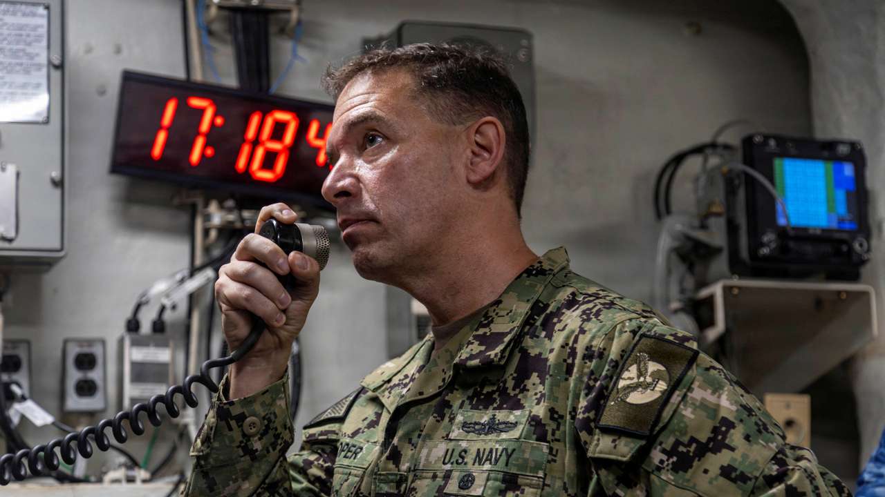 CENTCOM Commander visits aircraft carrier in Arabian Sea