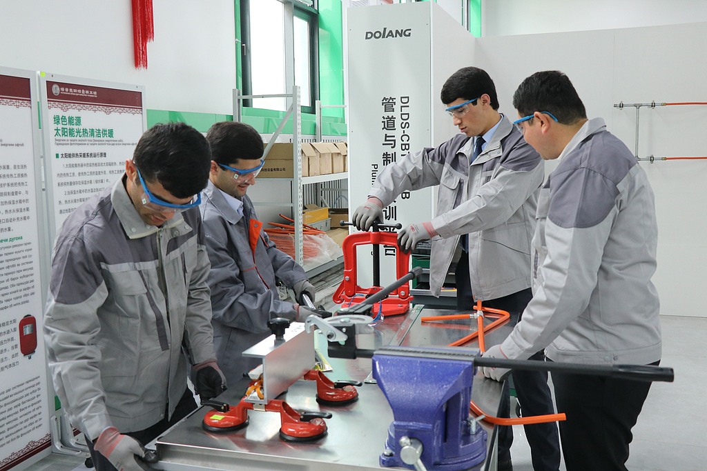 Students learn skills in the Luban Workshop in Dushanbe, capital of Tajikistan, April 17, 2023. [Photo:VCG]