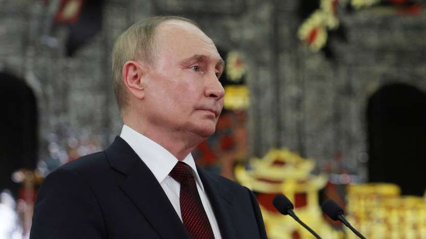 Russia's President Putin visits Vietnam