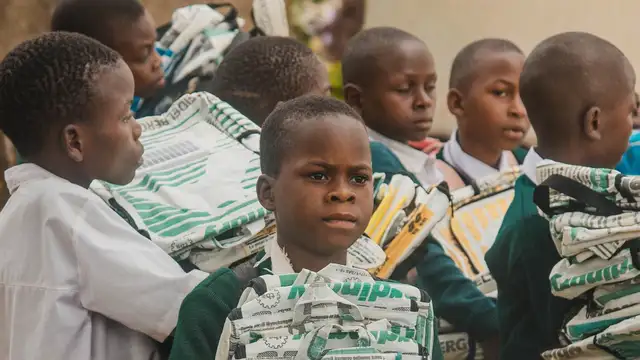 Solar bags for children in Tanzania