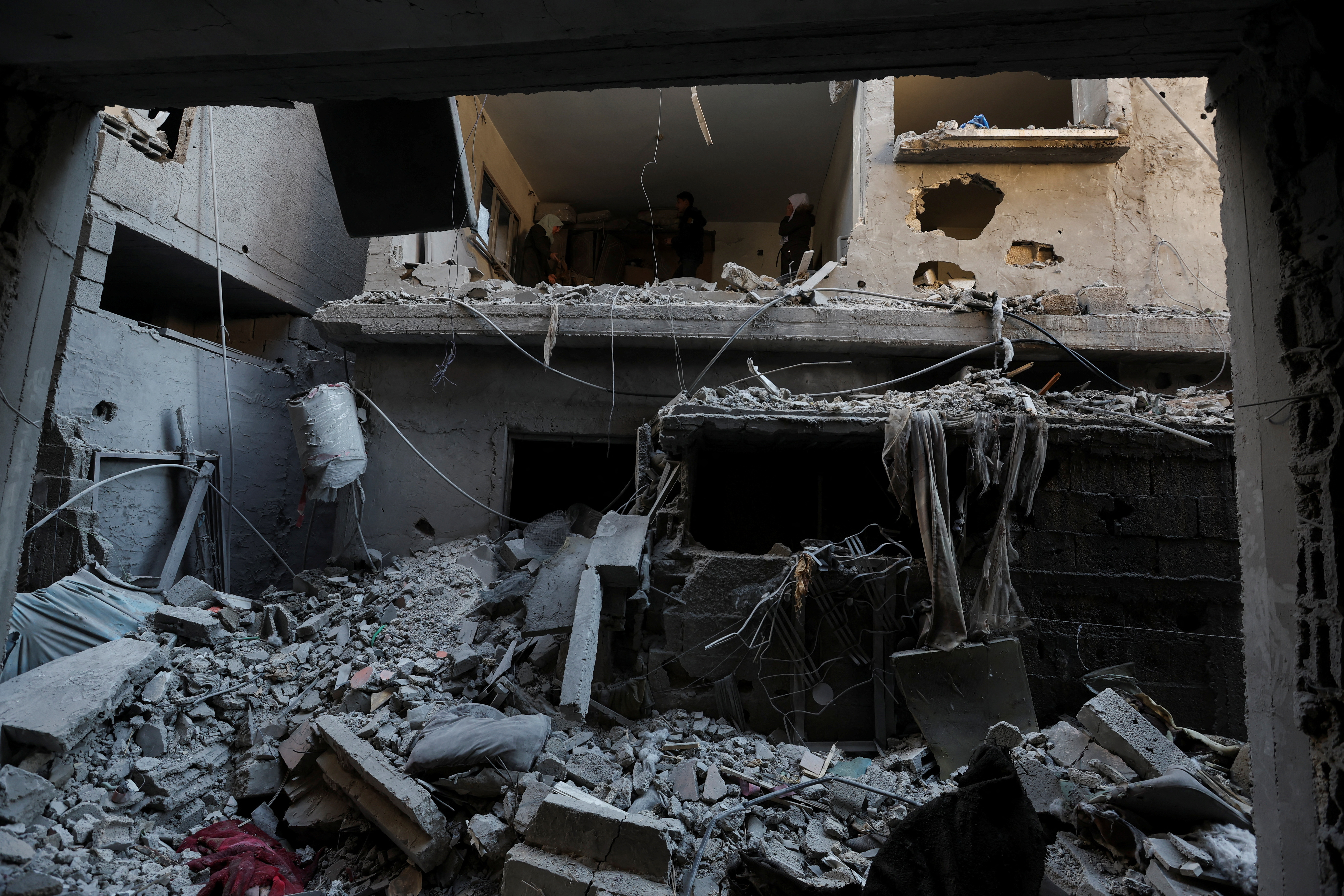 Aftermath an Israeli strike on a house, in Rafah