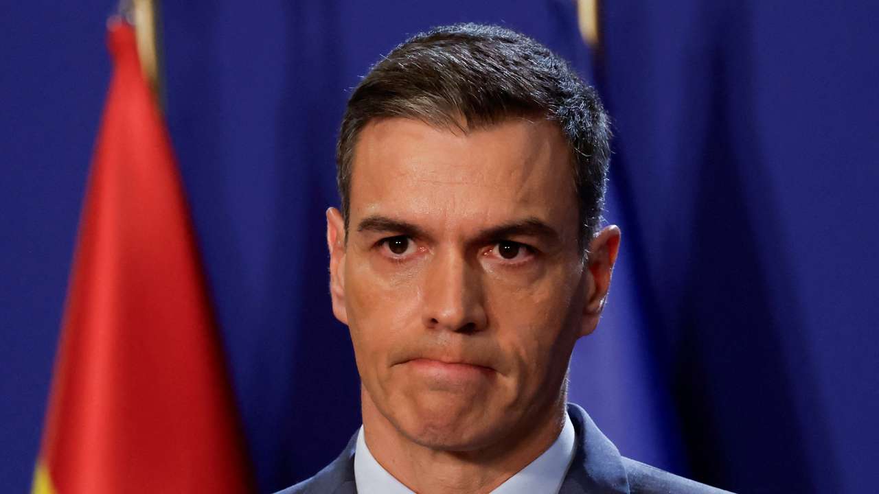 FILE PHOTO: EU leaders meet in Granada