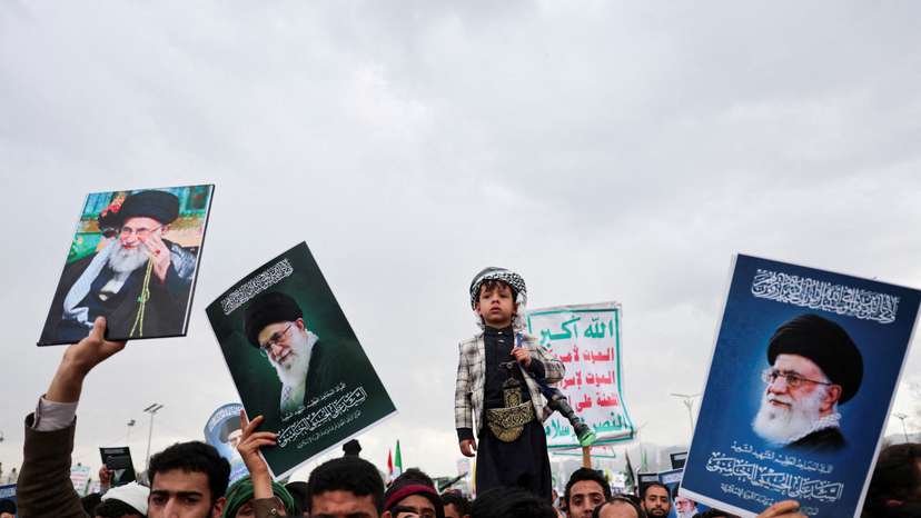 Houthi supporters demonstrate in solidarity with Iran, Lebanon