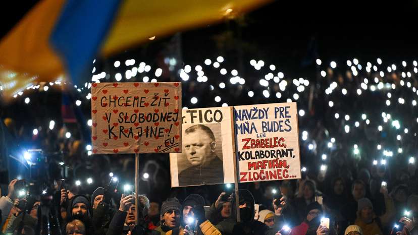 Pro-Ukraine and anti-government protest in Bratislava