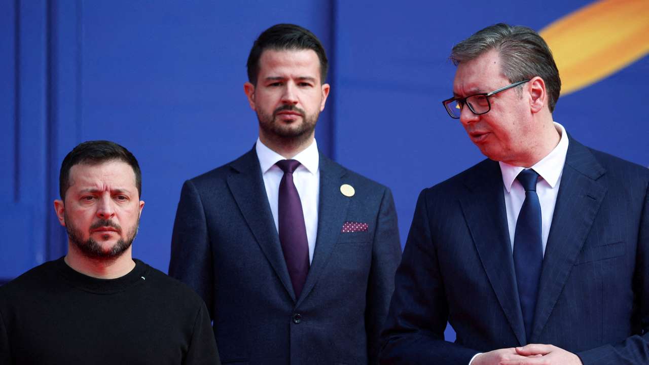 Ukrainian President Volodymyr Zelenskiy and Serbian President Aleksandar Vucic