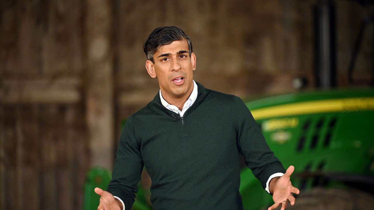 Rishi Sunak campaigns for the Conservatives in North Devon