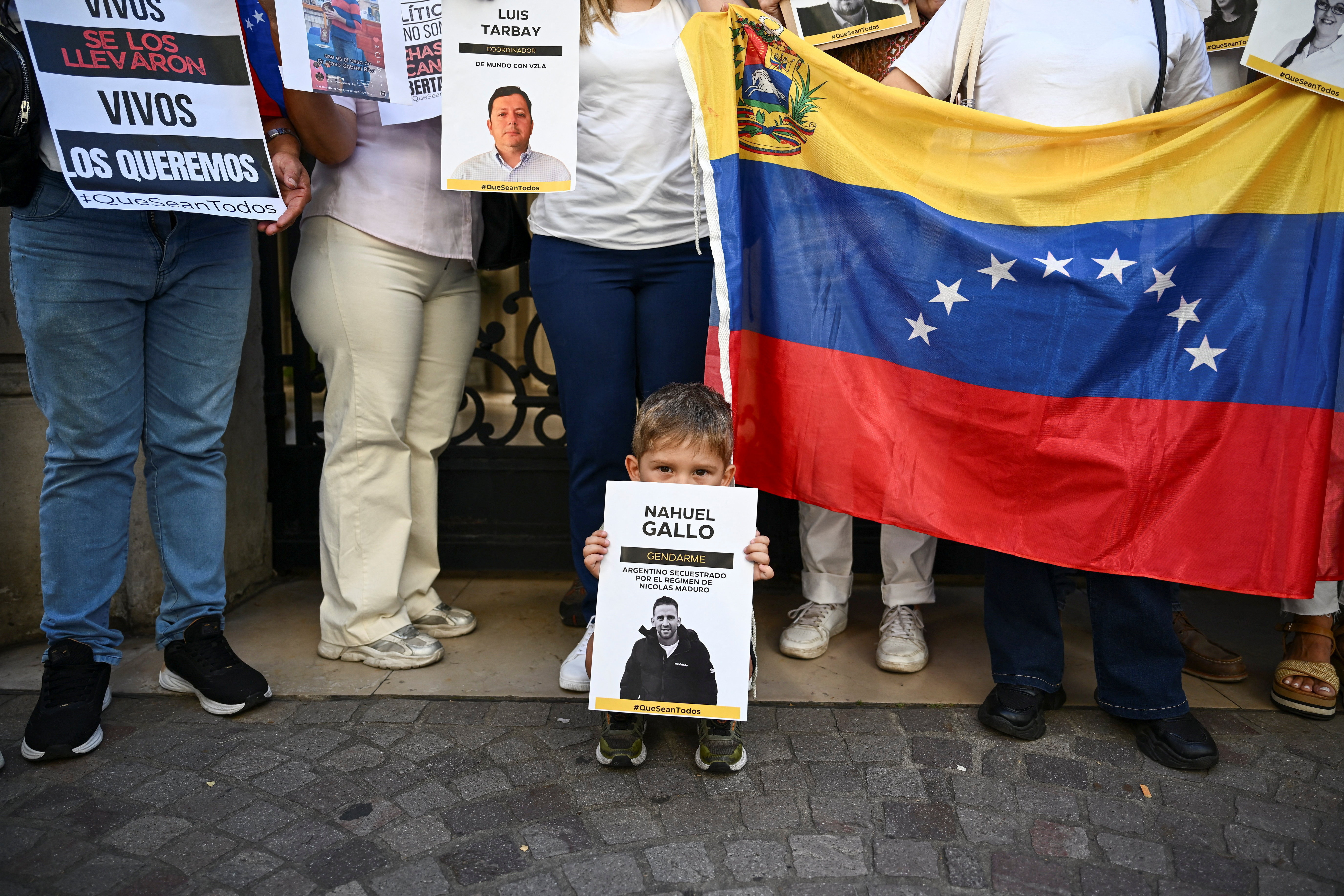 Families of Venezuelan prisoners appeal to Argentine church for Vatican intervention, in Buenos Aires