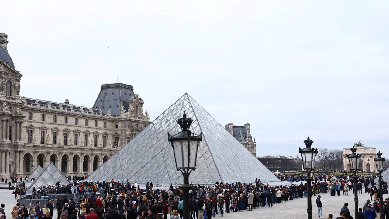 France's Louvre museum remains shut as workers weigh strike extension