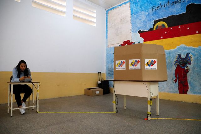 Venezuelans prepare to vote in the presidential election