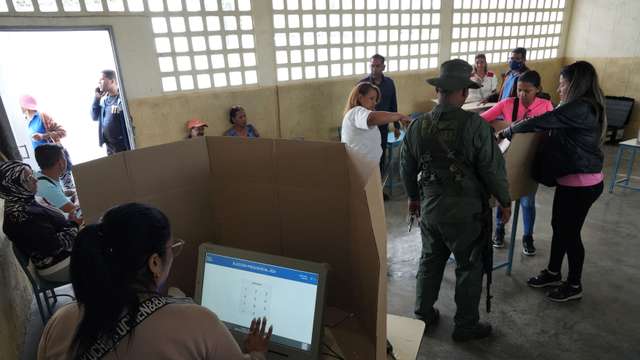 Venezuelans prepare to vote in the presidential election