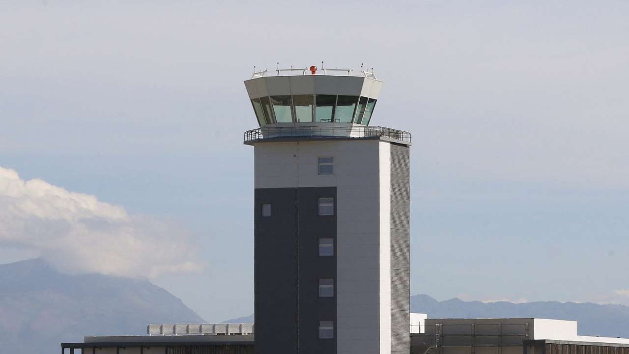 FAA bars US airlines from Haiti after gunfire hits three planes, in Port-au-Prince