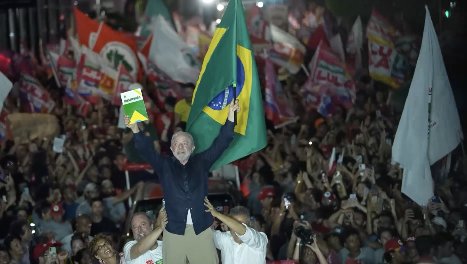 Lula leads march