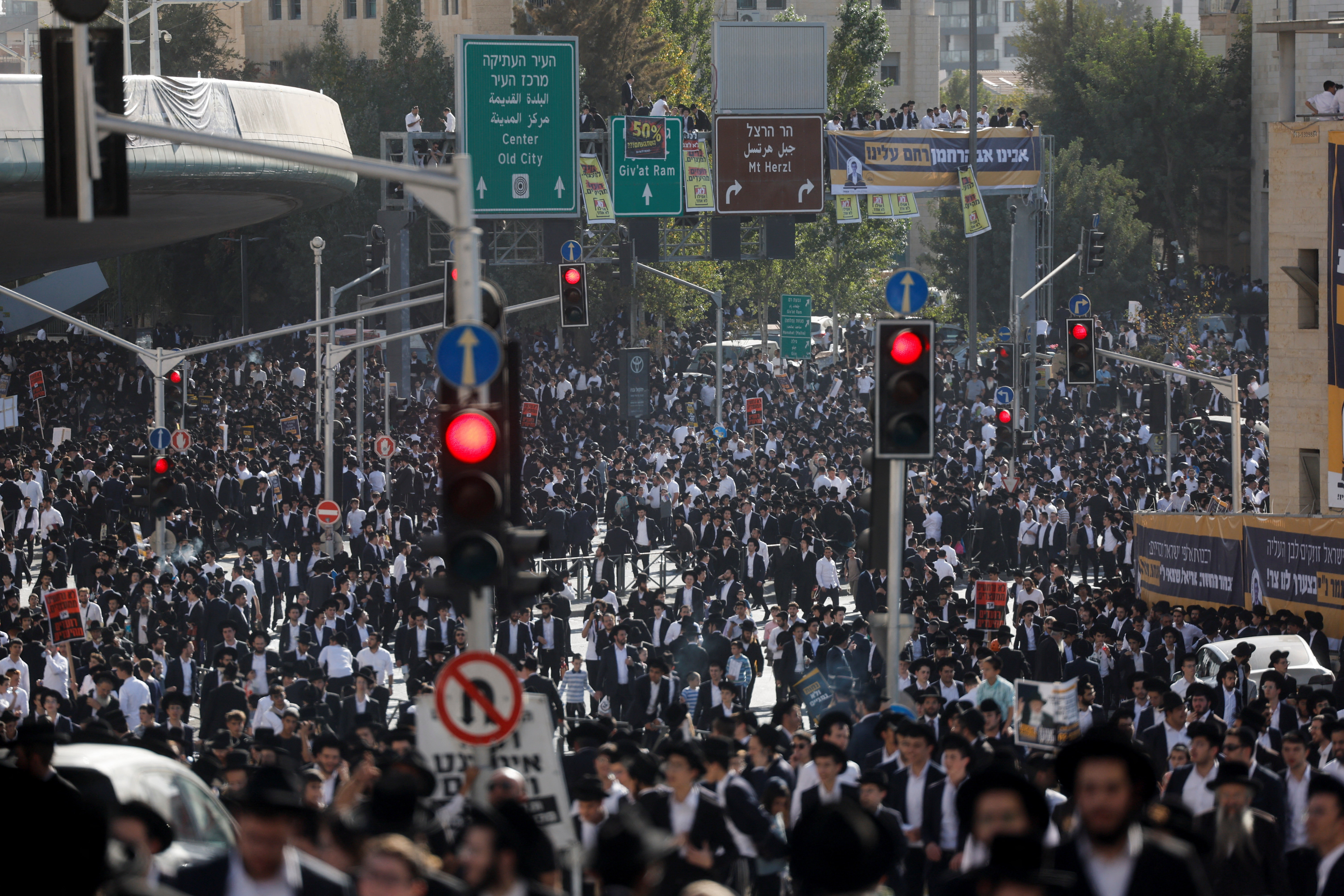 "Million man" protest against Israeli military conscription in Jerusalem