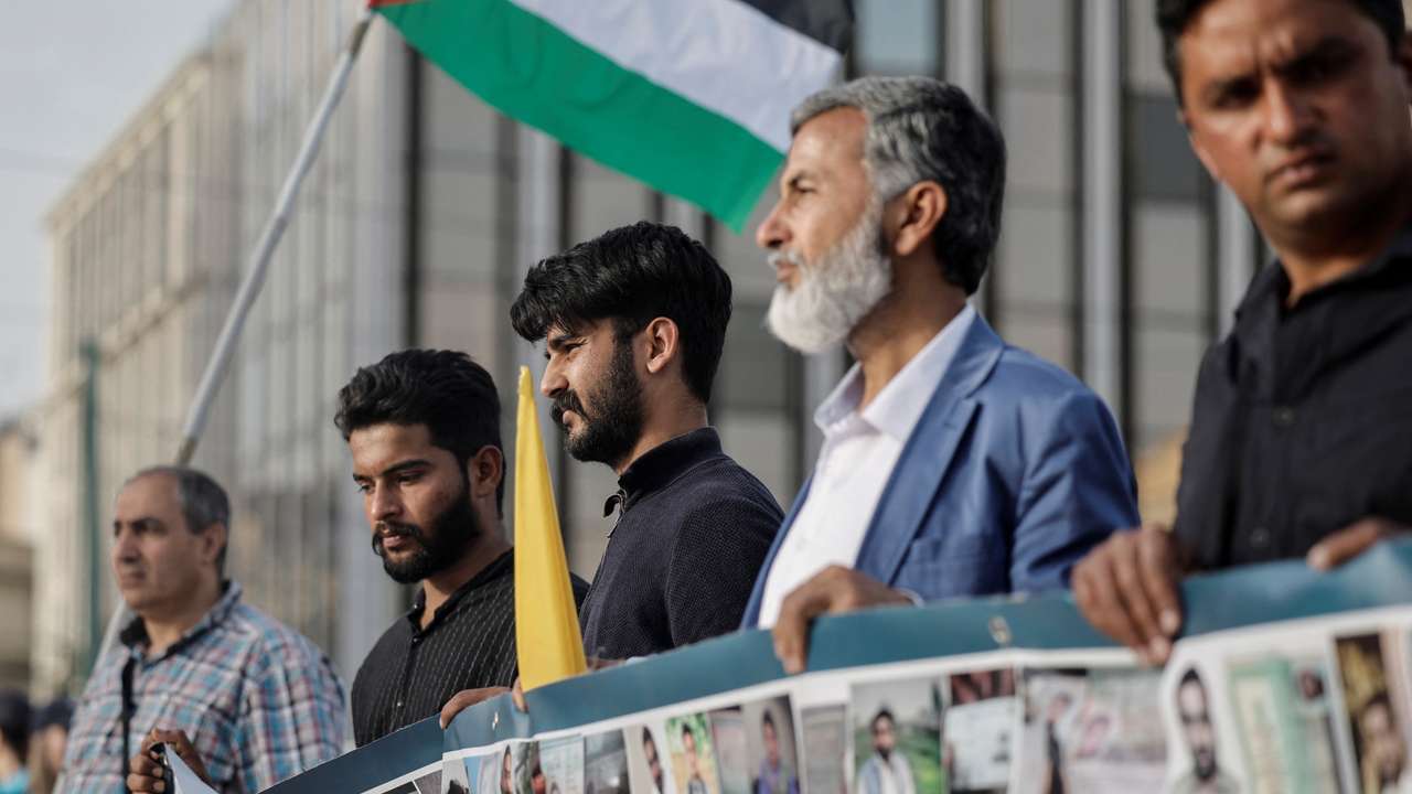 Protest ahead of the trial over deadly migrant shipwreck calling for justice and in support to the nine accused Egyptian survivors