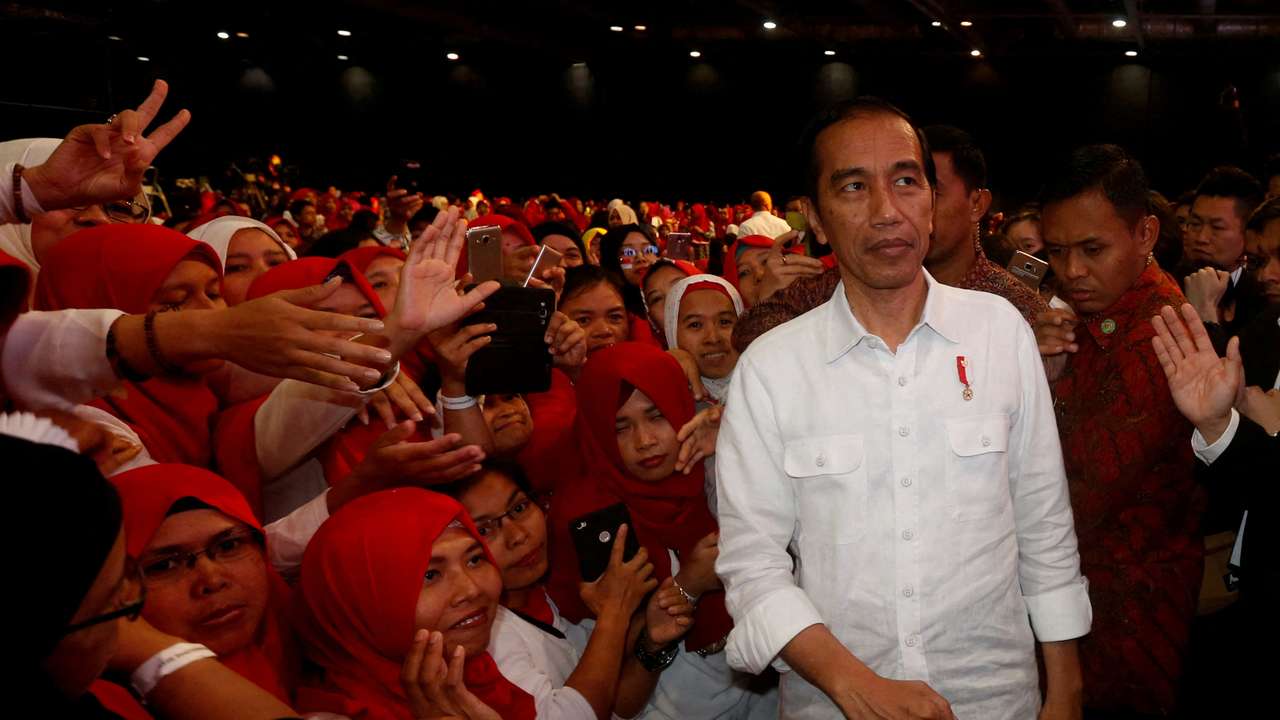 FILE PHOTO: FILE PHOTO: Indonesian president brushes off talk of political dynasty