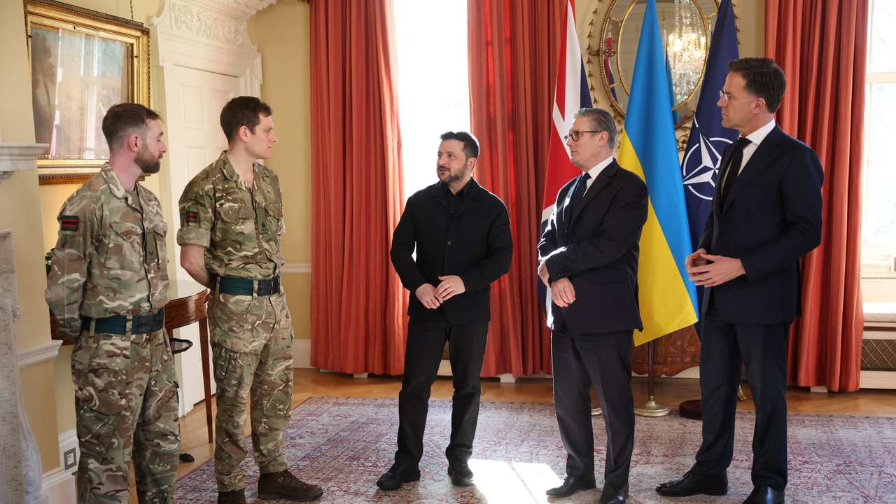 Ukrainian President Volodymyr Zelenskiy at 10 Downing Street in London