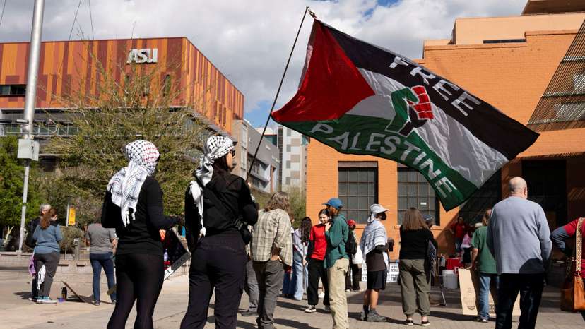 Rally in support of Columbia student Mahmoud Khalil is held near ASU in Phoenix