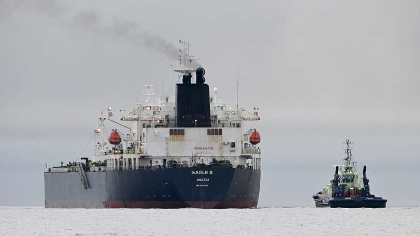 Oil tanker Eagle S suspected of the disruption of the Finland-Estonia electrical link Estlink 2