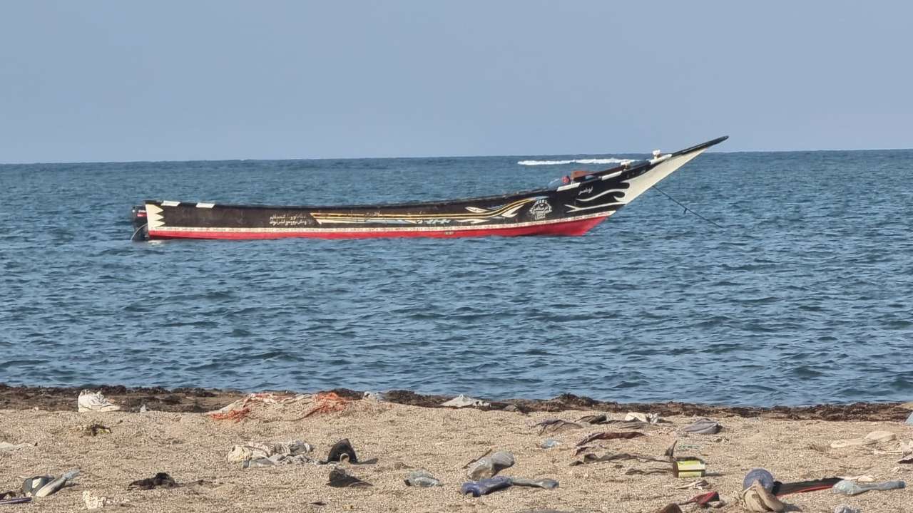 Rescuers race to find migrants missing off Djibouti coast