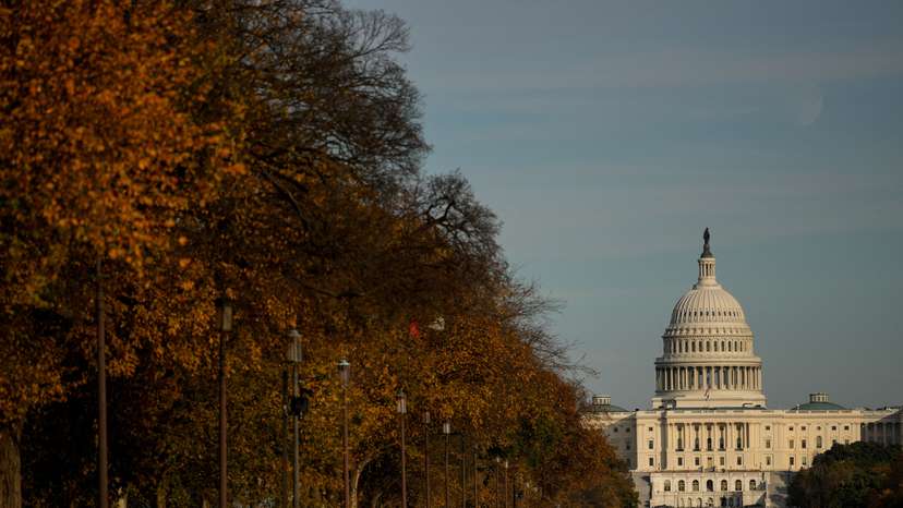 U.S. government shutdown enters 33rd day