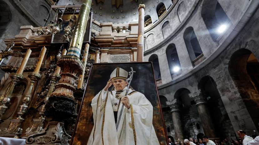 Mourning after the death of Pope Francis, in Jerusalem