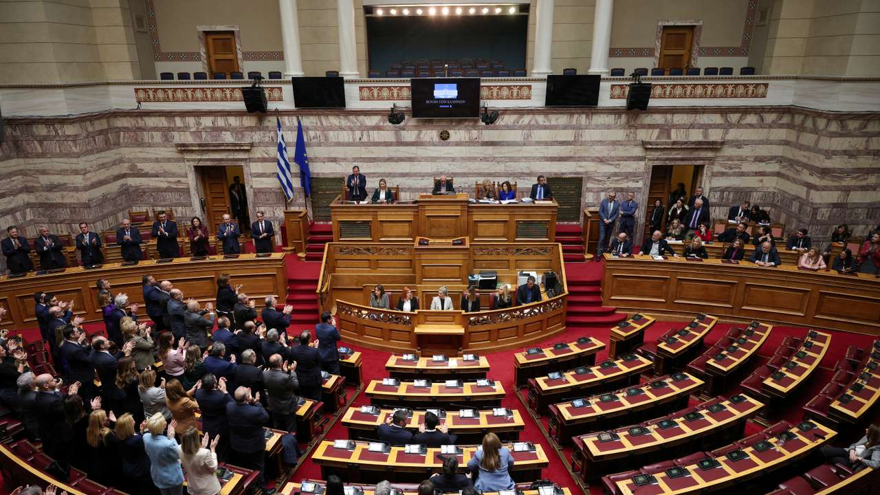 Greek parliament votes for Greek president