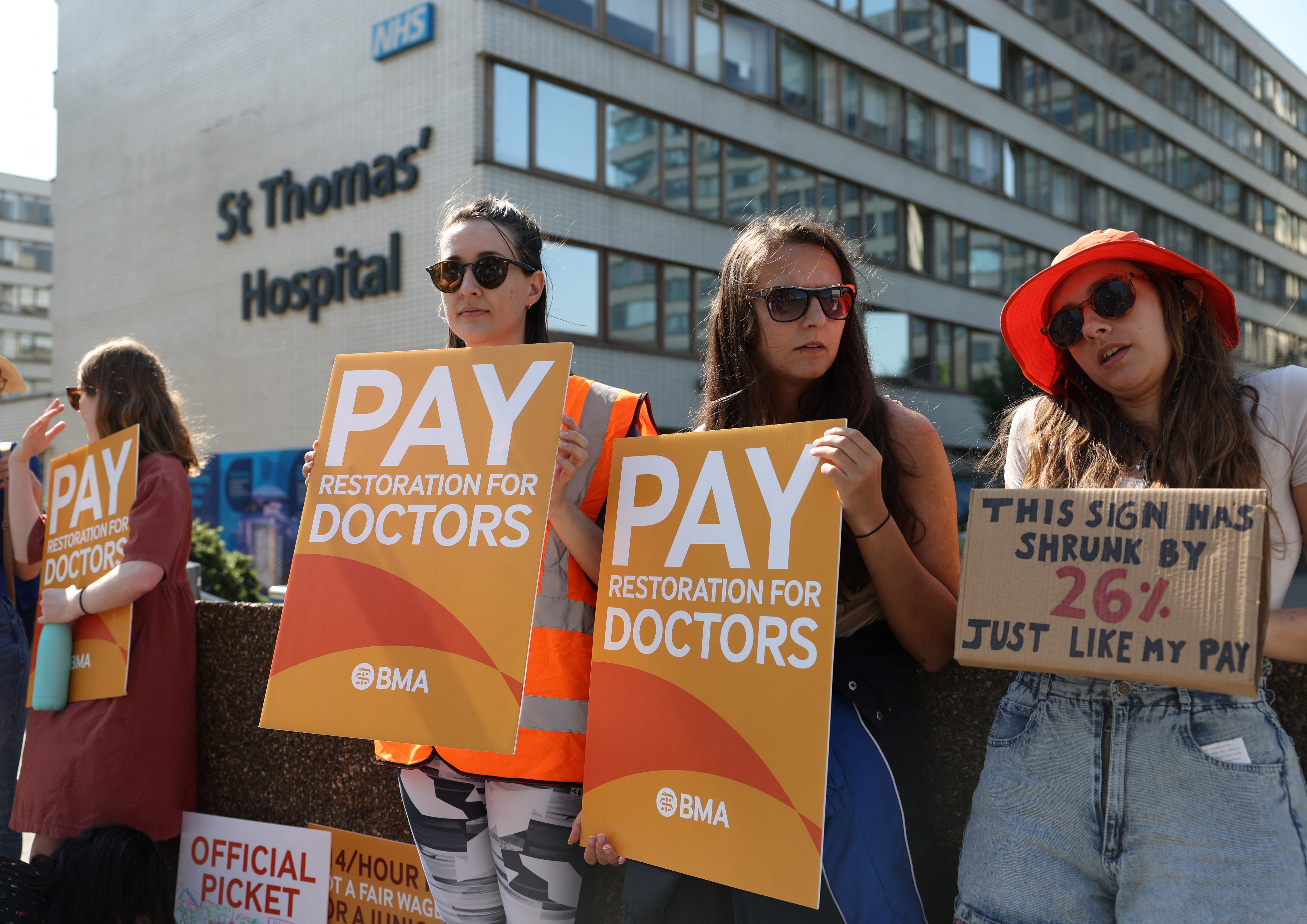 Junior doctors strike, in London
