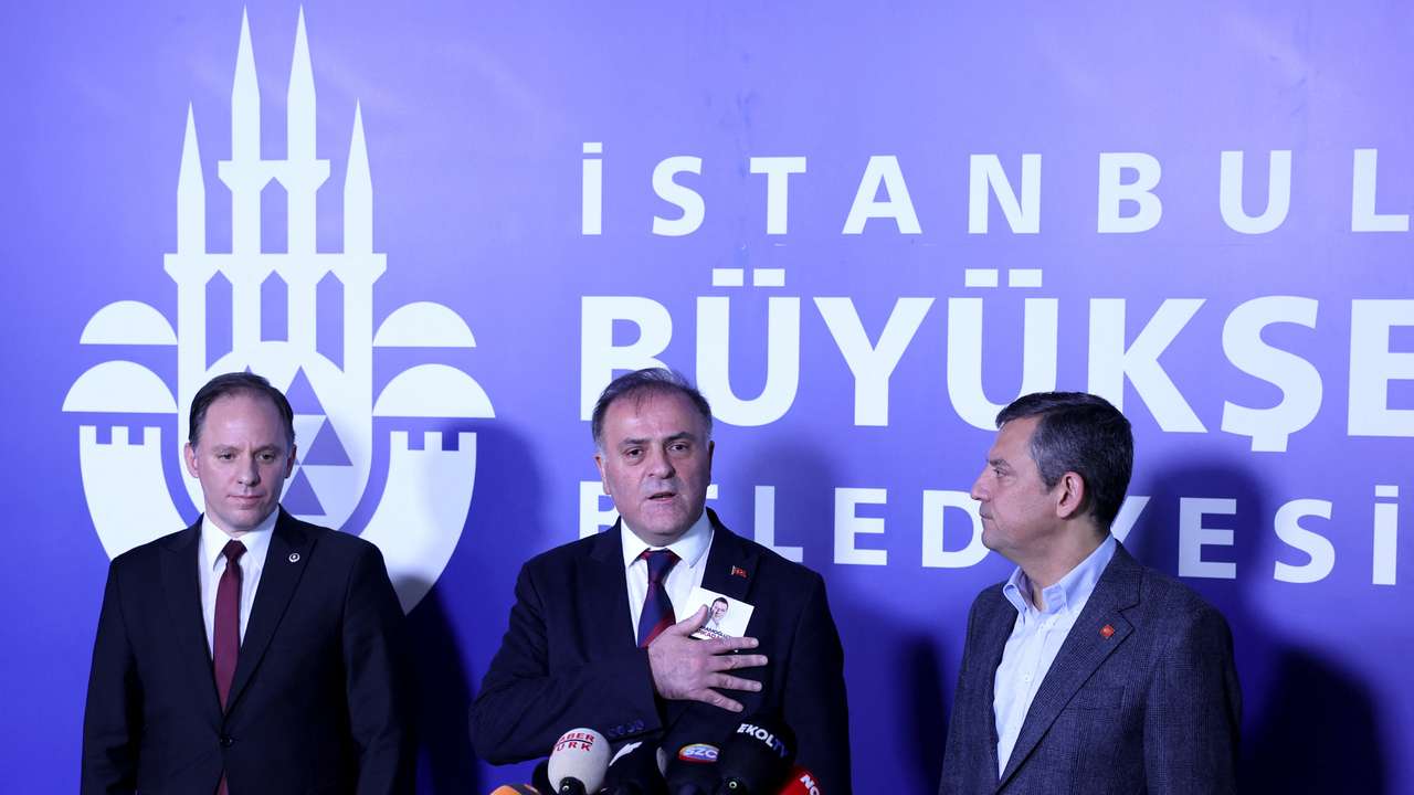Turkey's opposition elects interim Istanbul mayor after Imamoglu's jailing