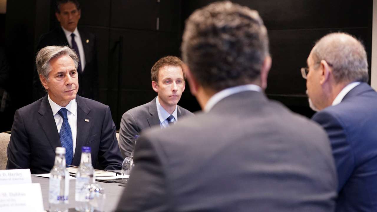 U.S. Secretary of State Antony Blinken meets with Jordanian Foreign Minister Ayman Safadi in London
