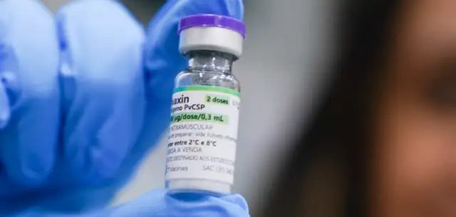 Anvisa autoriza testes em humanos da Vivaxin, primeira vacina brasileira contra a malária, desenvolvida por UFMG, USP e laboratório Cristália.
