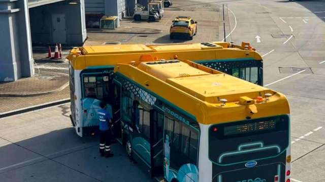 Hongkong driverless buses crash