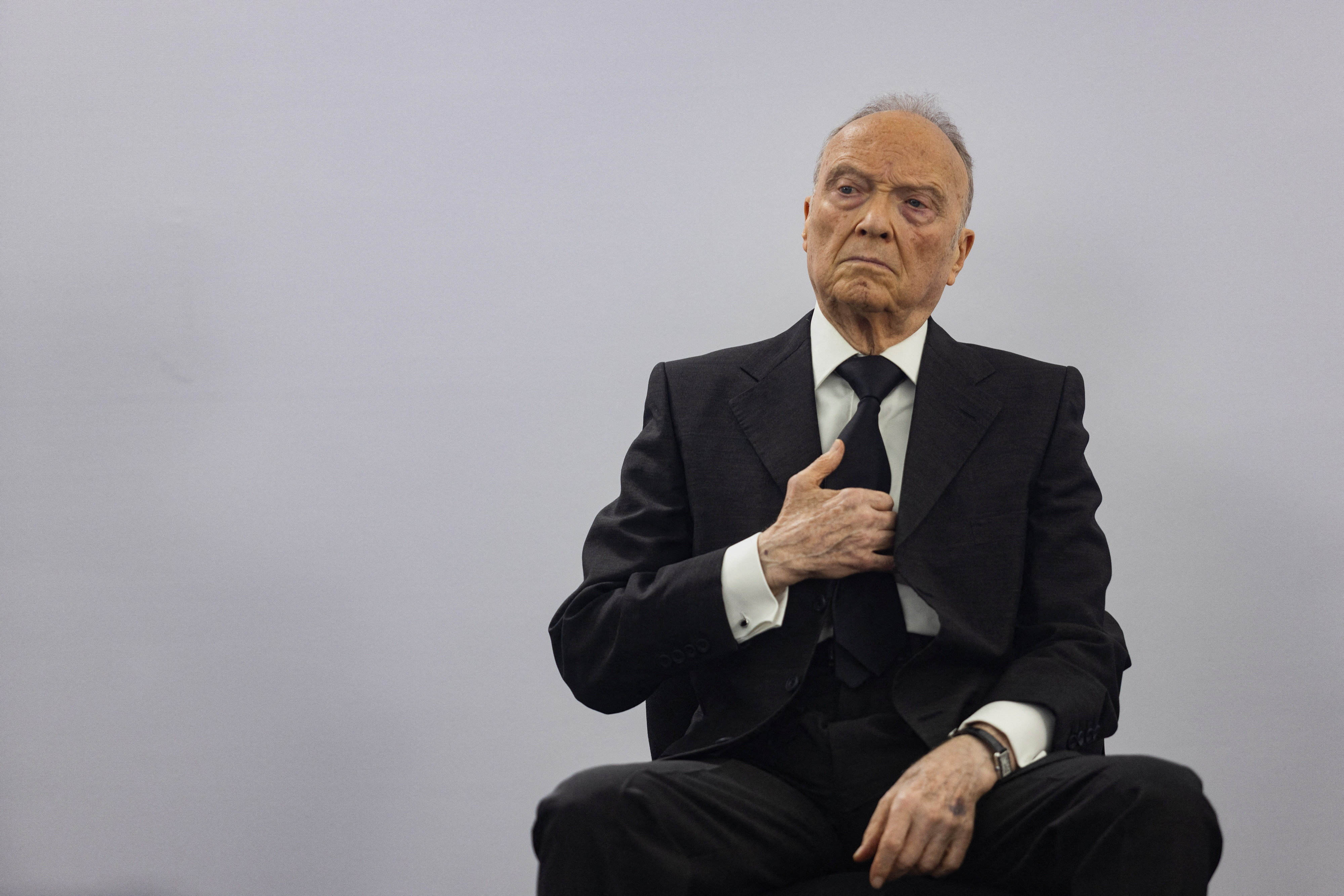 Mexican Security Minister informs about investigations into seized pretoleum tanker