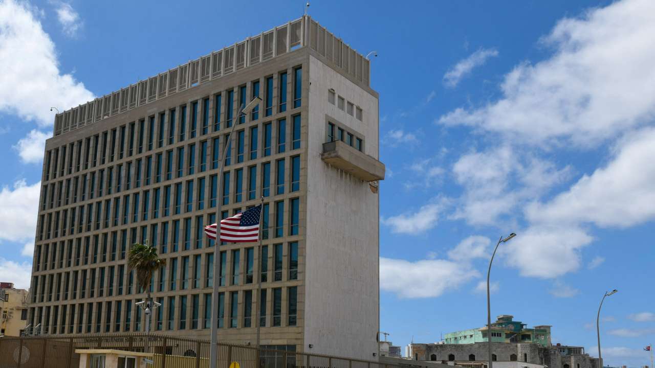 Reuters interviews Cuba's Deputy Minister of Foreign Affairs Carlos Fernandez de Cossio on Cuba-U.S. migration policy