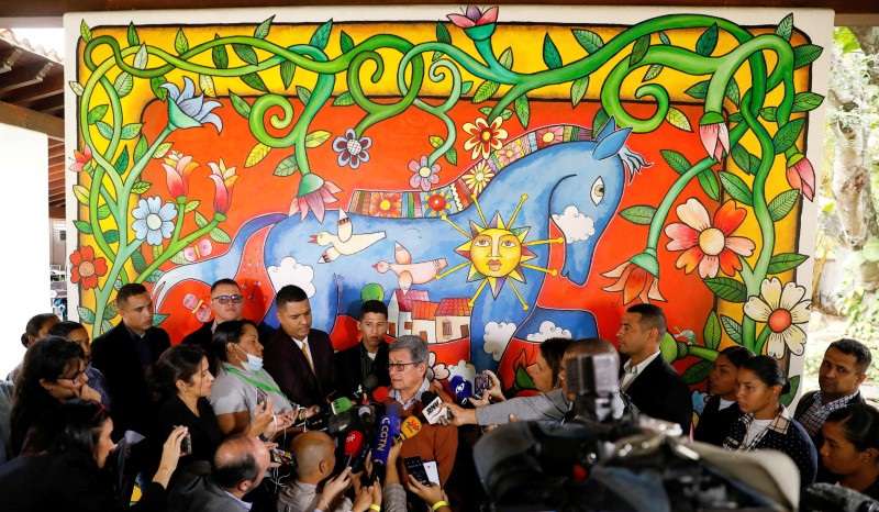 Colombia's government negotiators and National Liberation Army (ELN) members hold a news conference, in Caracas
