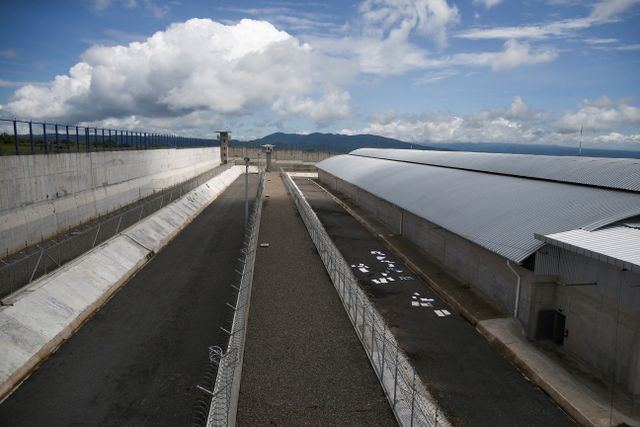 FILE PHOTO: El Salvador offers to house criminals deported from the U.S. in its jails