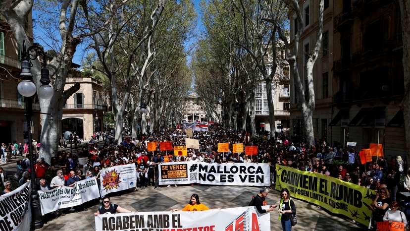 March against housing prices and the impact of tourism on the residents of the Balearic Islands in Mallorca