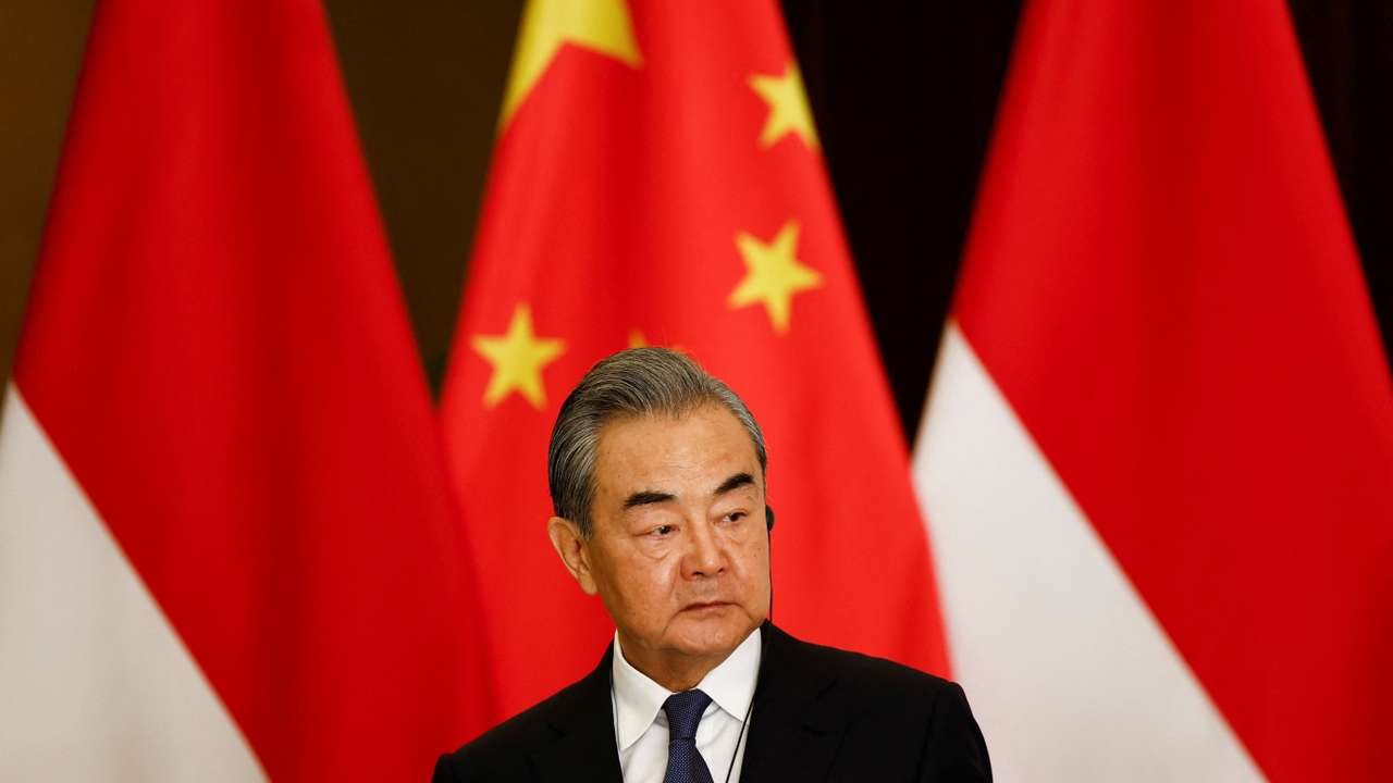 Chinese foreign minister Wang Yi meets his Indonesian counterparts Retno Marsudi in Jakarta