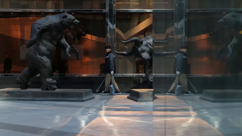 FILE PHOTO: Daily life in Moscow business district