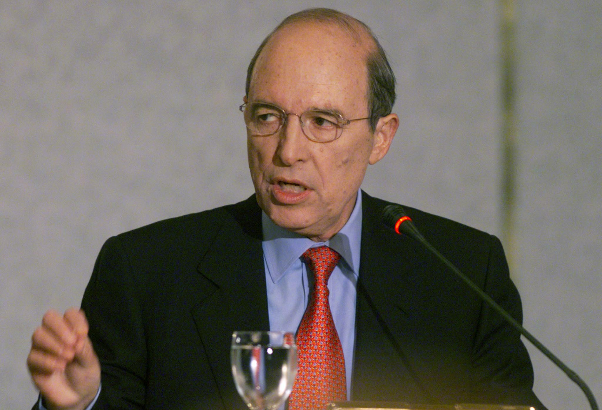 GREEK PRIME MINISTER SIMITIS SPEAKS TO REPORTERS ON EUROPEAN CENTRAL BANK IN ATHENS.