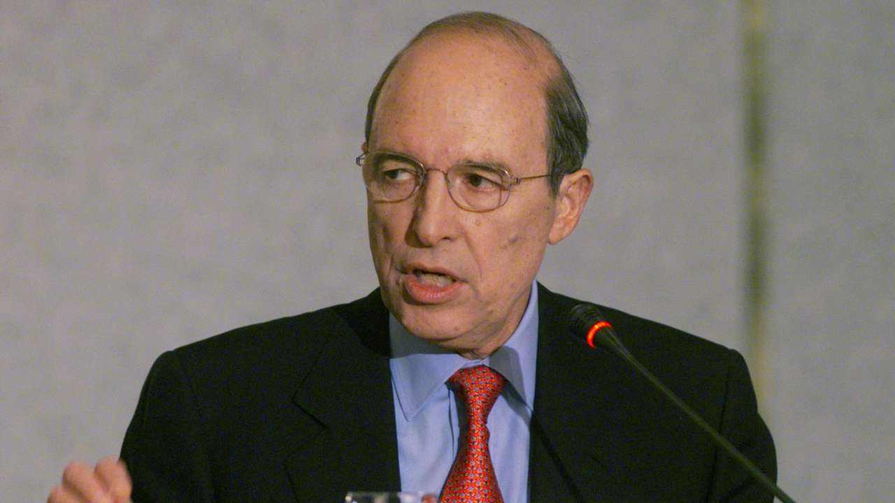 GREEK PRIME MINISTER SIMITIS SPEAKS TO REPORTERS ON EUROPEAN CENTRAL BANK IN ATHENS.