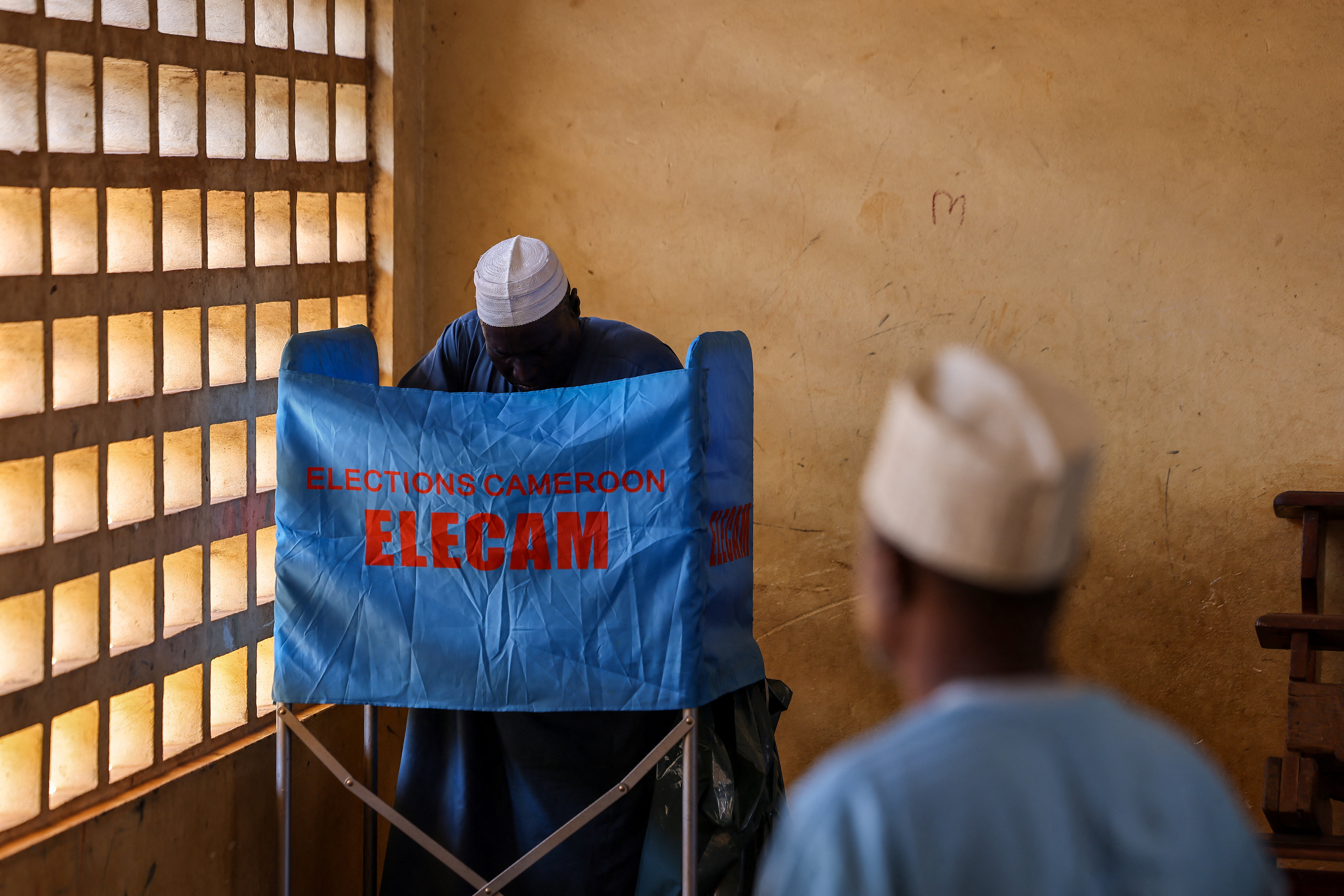Cameroon holds presidential election