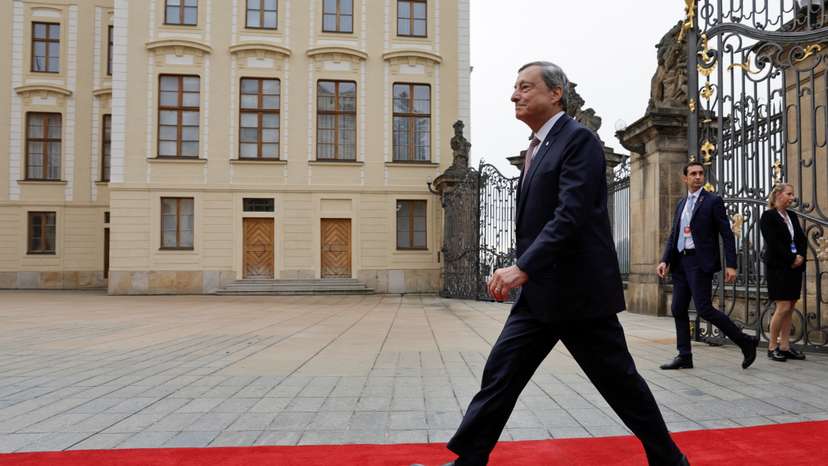 Leaders of EU and neighbouring countries meet in Prague