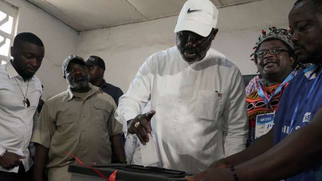Liberians vote in tight presidential run-off