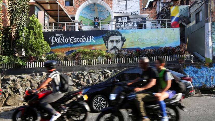 Colombia puts escobar estate up for auction